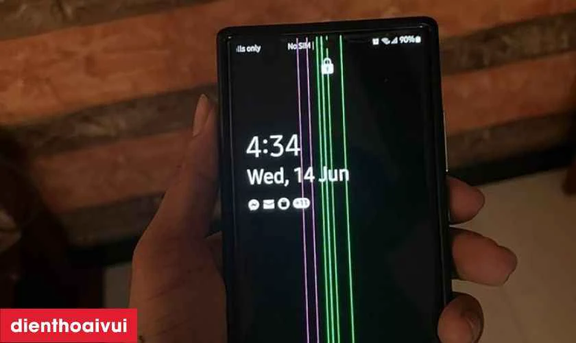 Khi nào nên sửa sọc màn hình Samsung S22 Ultra?