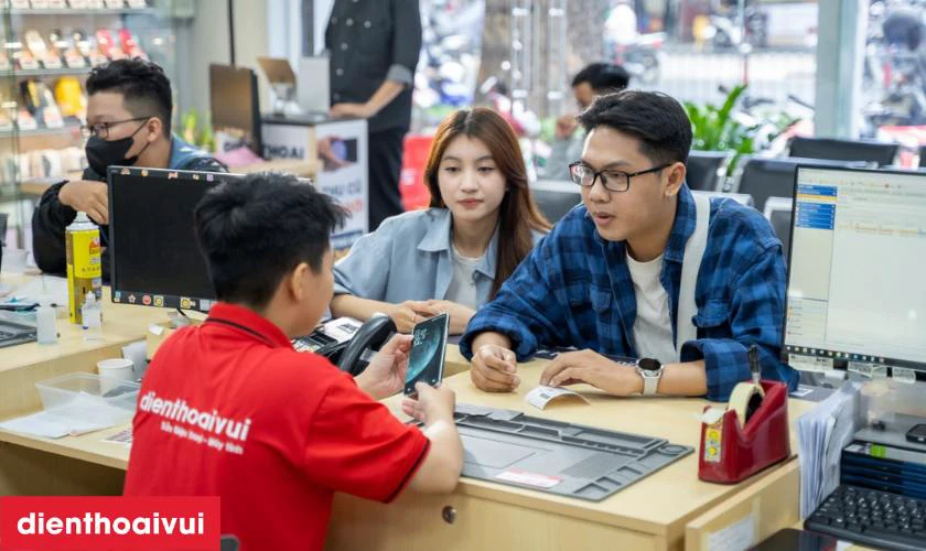 Bàn giao và hướng dẫn sử dụng