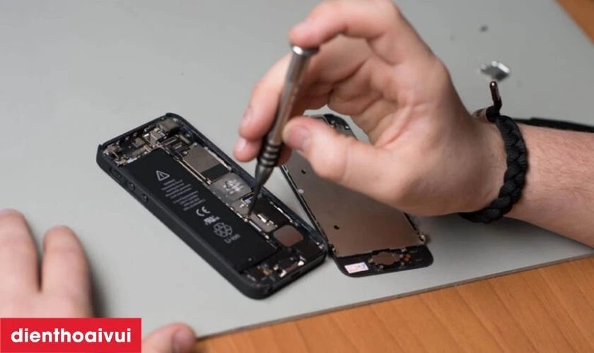 C&oacute; n&ecirc;n sửa main - IC wifi iPhone 11 Pro kh&ocirc;ng?