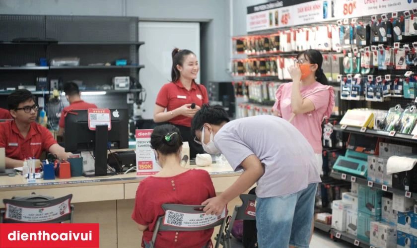 Địa chỉ sửa chữa iPhone uy t&iacute;n tại TPHCM & H&agrave; Nội