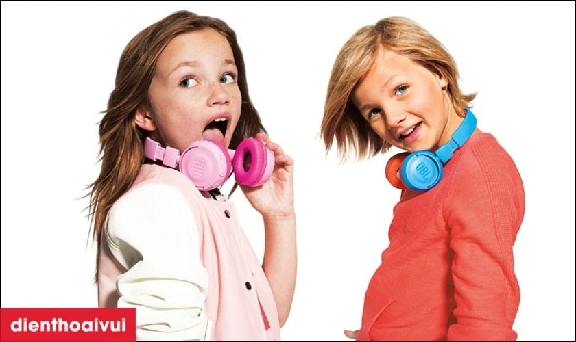 Tai nghe JBL thiết kế đặc biệt để phù hợp với trẻ em