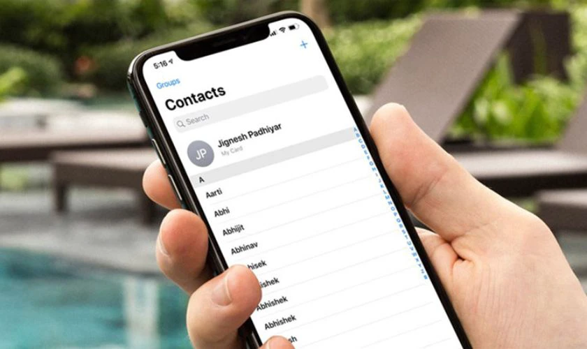 Tại sao danh bạ bị mất số trên iPhone