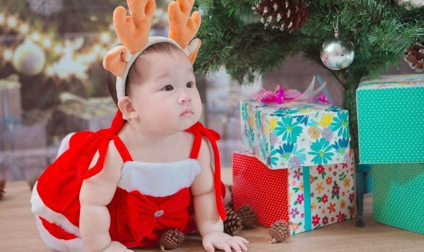 Chụp ảnh Noel cho bé đón Giáng Sinh