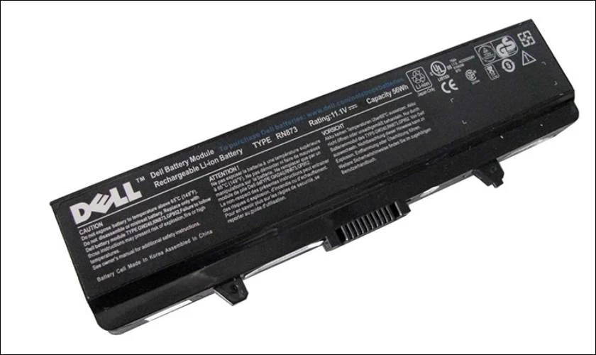 Kiểm tra pin để tắt cảnh báo sạc laptop Dell