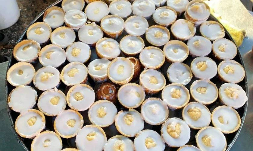 Num Akor - Bánh dừa nướng