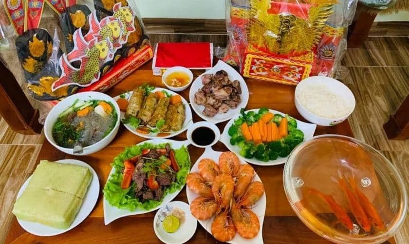 Mâm cỗ mặn hoặc mâm cỗ chay