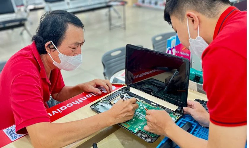 Quy trình thay 1 nút bàn phím laptop HP tại Điện Thoại Vui