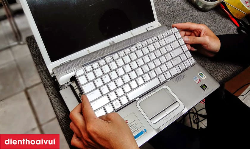 Các lưu ý khi thay bàn phím laptop Asus là gì?