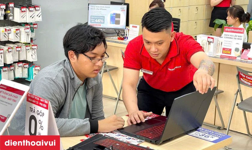 Quy tr&igrave;nh thay b&agrave;n ph&iacute;m laptop Dell Alienware 17 R2