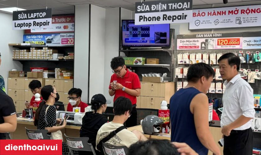 Quy trình thay bàn phím laptop Dell Inspiron 14R nhanh chóng, minh bạch tại Điện Thoại Vui