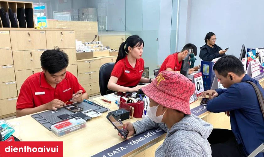 Quy tr&igrave;nh thay b&agrave;n ph&iacute;m laptop Dell Precision M2800 nhanh ch&oacute;ng, minh bạch tại Điện Thoại Vui