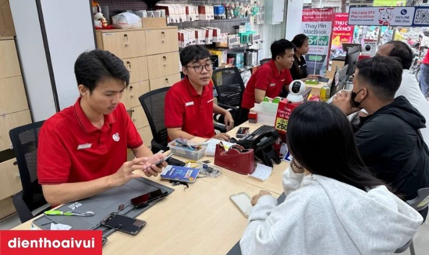 B&agrave;n giao thiết bị v&agrave; thanh to&aacute;n