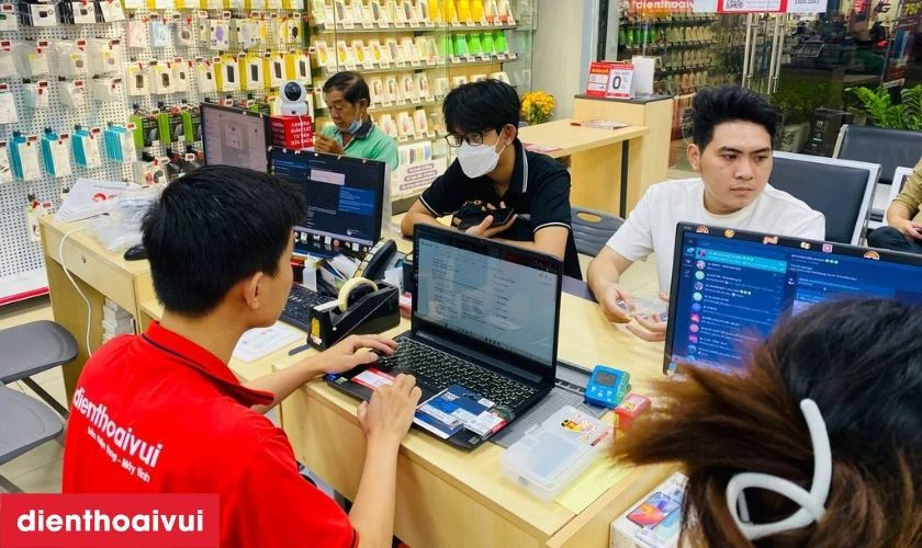 Thay b&agrave;n ph&iacute;m laptop HP Compaq 420 nhanh ch&oacute;ng, minh bạch tại Điện Thoại Vui