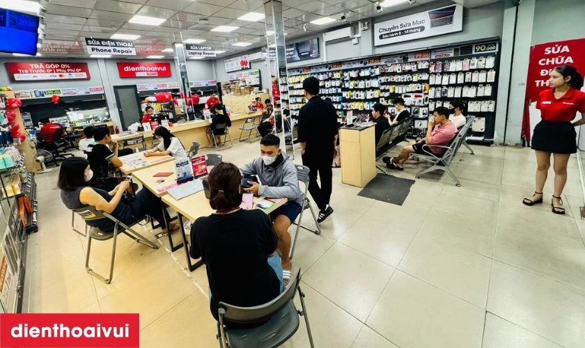 Bàn giao laptop HP Elitebook 820 G3 cho khách