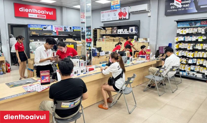 Quy tr&igrave;nh thay b&agrave;n ph&iacute;m laptop HP Elitebook 8760 lấy liền tại Điện Thoại Vui