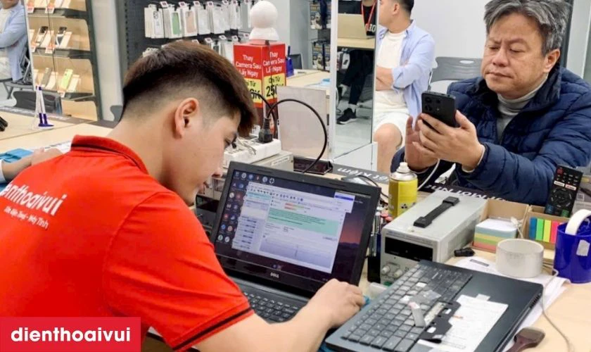 Quy tr&igrave;nh thay b&agrave;n ph&iacute;m HP Probook 4710S lấy liền tại Điện Thoại Vui