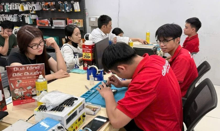 Tiêu chí lựa chọn địa chỉ thay camera iPhone Đồng Nai