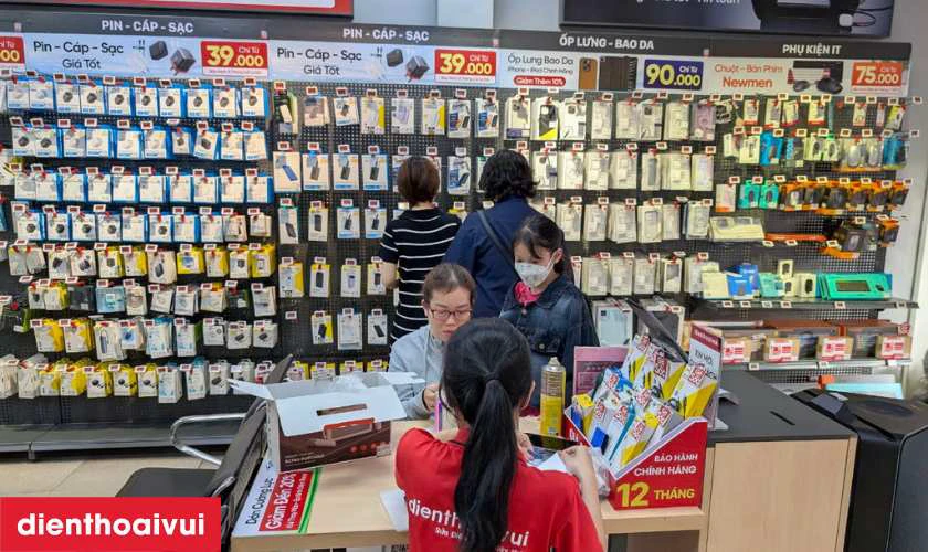 Dịch vụ thay camera sau iPhone 11 Pro chính hãng GENA chính hãng, lấy liền tại Điện Thoại Vui