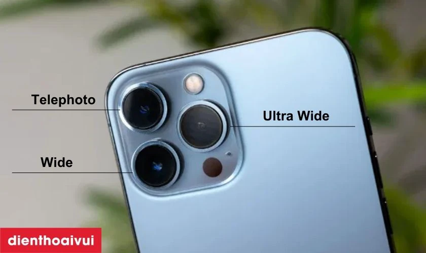 Thay camera sau iPhone 13 Pro Max chính hãng Hatech là gì?