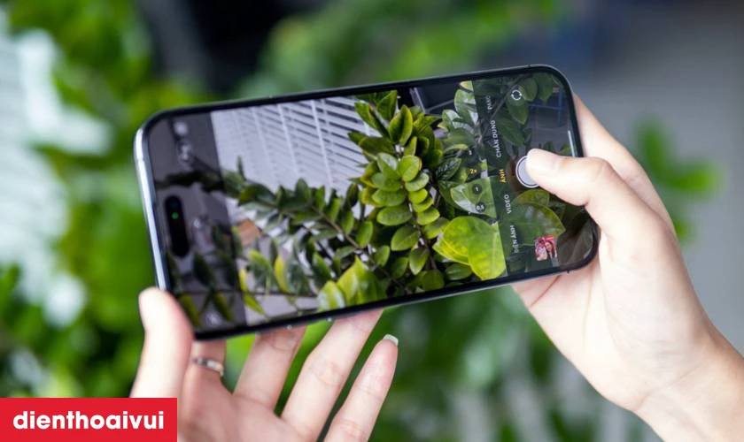 Thay camera sau iPhone 14 Pro chính hãng Hatech có tốt không