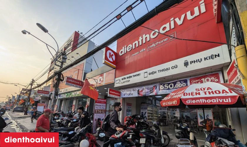 Dịch vụ thay camera sau iPhone 15 Plus chính hãng Hatech, lấy liền tại Điện Thoại Vui