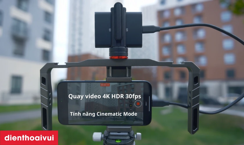 iPhone 15 Pro Max còn hỗ trợ quay video lên đến 4K HDR 30fps