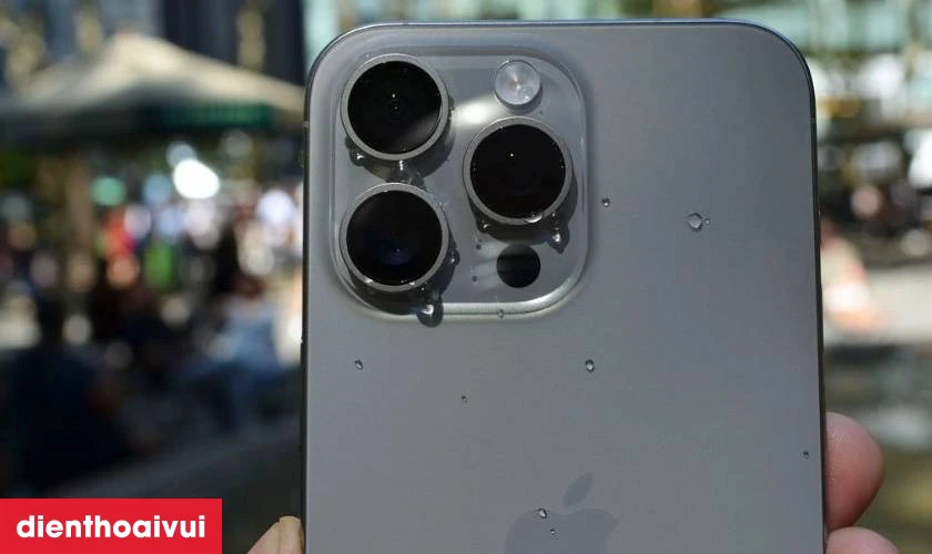 Nguyên nhân camera điện thoại  iPhone 16 Pro Max bị hư hỏng