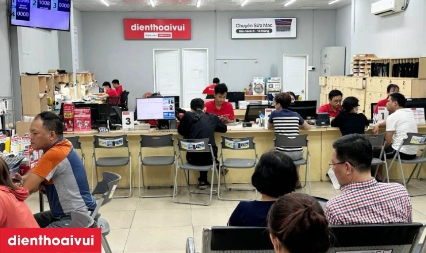 Địa chỉ thay camera sau Oppo A5i Pro ở đ&acirc;u gi&aacute; tốt, lấy liền tại TPHCM, H&agrave; Nội, Đồng Nai?