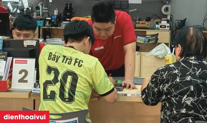 Địa chỉ thay camera sau Oppo Find X5 Pro chính hãng