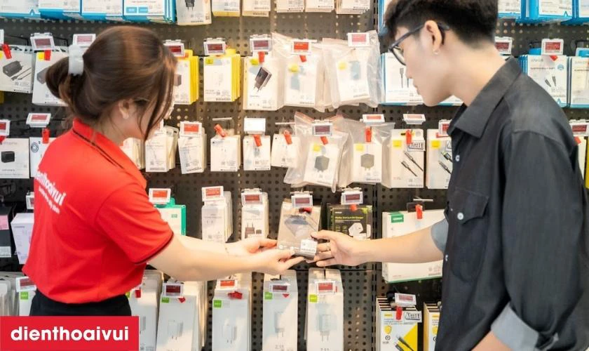 Địa chỉ thay camera sau Oppo Reno 10 Pro 5G chính hãng, lấy liền tại TPHCM, Hà Nội?