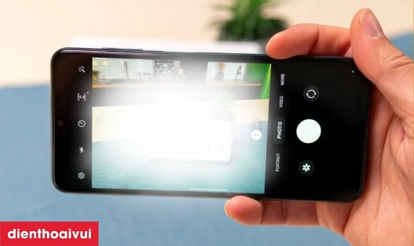 Khi nào bạn cần thay camera sau Galaxy A04s?