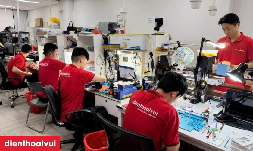 Quy tr&igrave;nh thay camera sau Samsung Galaxy S25