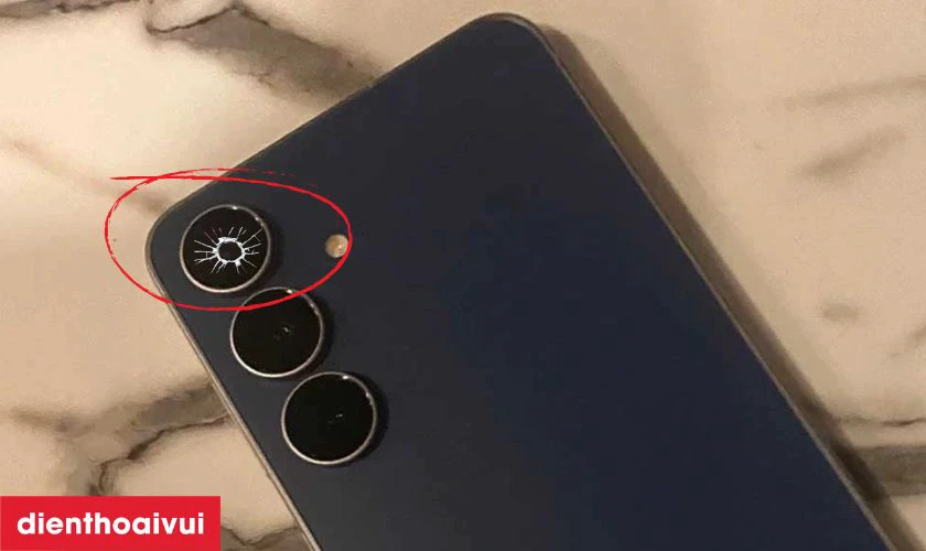 Khi n&agrave;o bạn cần thay camera sau Samsung Galaxy S25 FE?