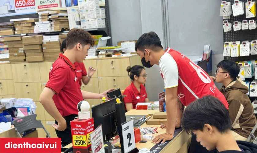 Thay camera sau Xiaomi 13 Pro ch&iacute;nh h&atilde;ng GENA ở đ&acirc;u uy t&iacute;n?