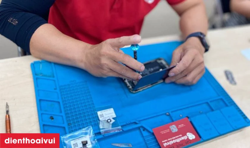 Kiểm tra và lắp ráp hoàn thiện Xiaomi Mi 11