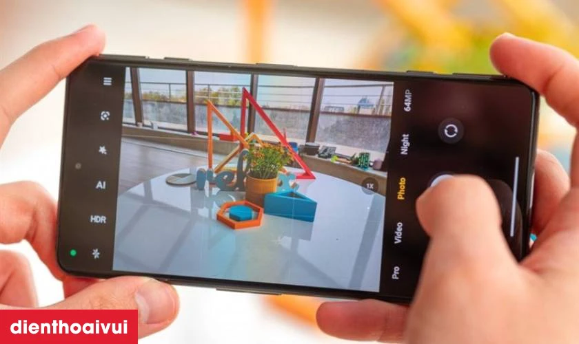 Có nên thay camera sau Xiaomi Poco F4 không