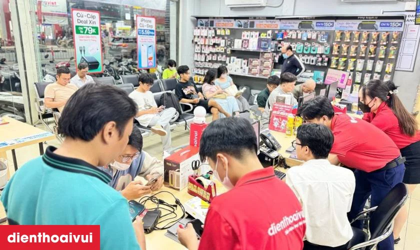 Quy trình thay camera sau Xiaomi Poco M6 lấy liền tại Điện Thoại Vui