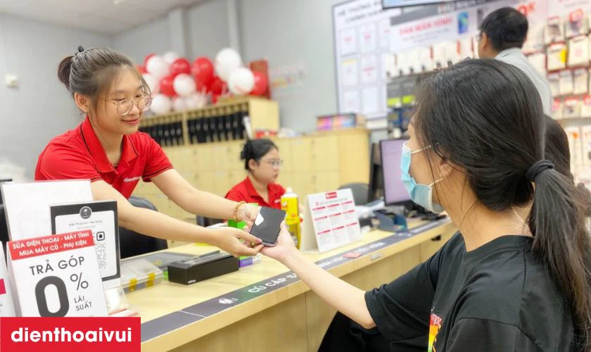 Máy được bàn giao lại cho khách hàng kiểm tra, xác nhận