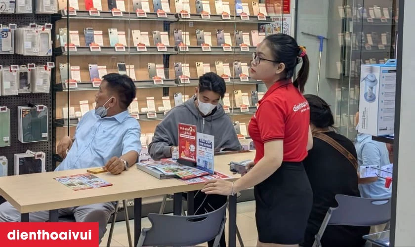 Dịch vụ thay camera trước iPhone 12 Pro Max loại Pro giá rẻ