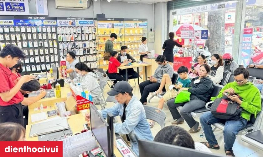 Địa chỉ thay camera trước iPhone 13 Pro giữ Face ID uy tín, có dịch vụ lấy liền