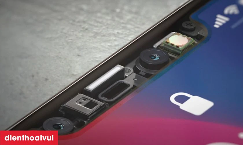 Có nên thay camera trước iPhone 14 giữ Face ID không?