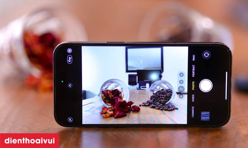 Nguyên nhân camera điện thoại iPhone 14 Pro bị hư hỏng