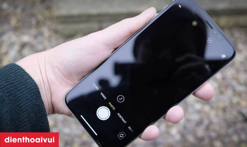 Khi nào bạn cần thay camera trước iPhone 14 Pro giữ Face ID?