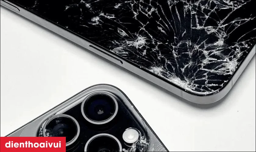 Nguyên nhân camera trước iPhone 16 Pro bị hư hỏng