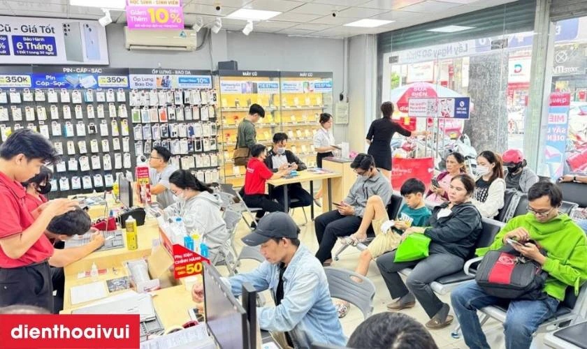 Dịch vụ thay camera trước iPhone Air lấy liền, an t&acirc;m tại Điện Thoại Vui