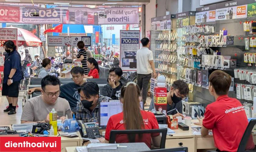 Quy tr&igrave;nh sửa chữa chuy&ecirc;n nghiệp c&ugrave;ng linh kiện chất lượng