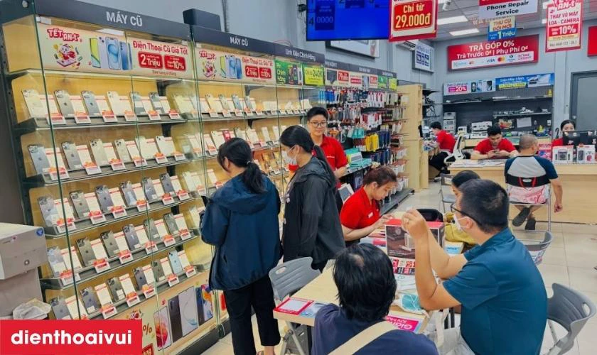 Quy tr&igrave;nh thay camera trước Galaxy A06 minh bạch, chuy&ecirc;n nghiệp tại Điện Thoại Vui