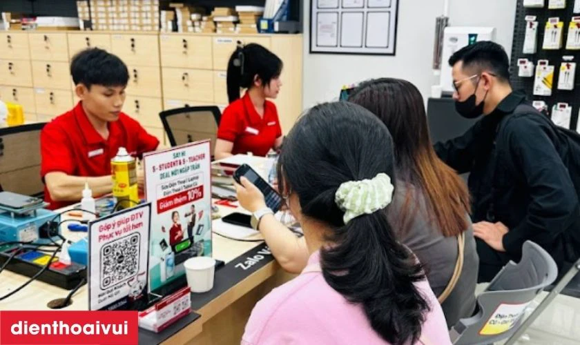 Cửa h&agrave;ng thay camera trước Samsung Galaxy A15 ở đ&acirc;u uy t&iacute;n