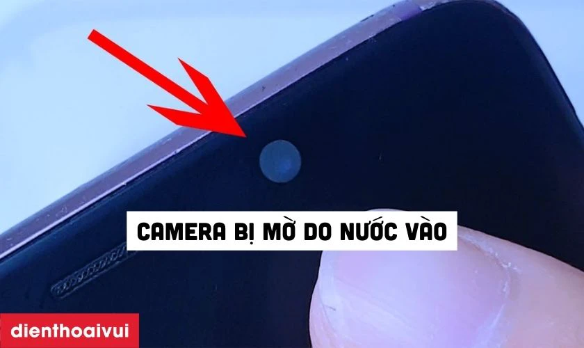 Camera trước Samsung Galaxy A7 2018 bị mờ do đâu?