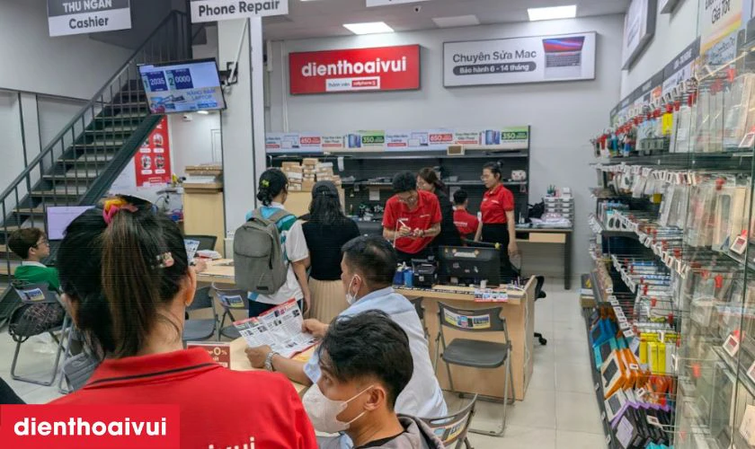 Địa chỉ thay camera trước Samsung Galaxy J7 Plus gi&aacute; tốt tạ Điện Thoại Vui